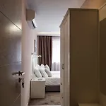 Хотел каро и 3*