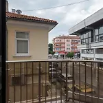 каро и Хотел Варна