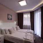 каро и 3*