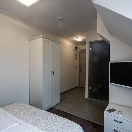 Caro & Otel Varna