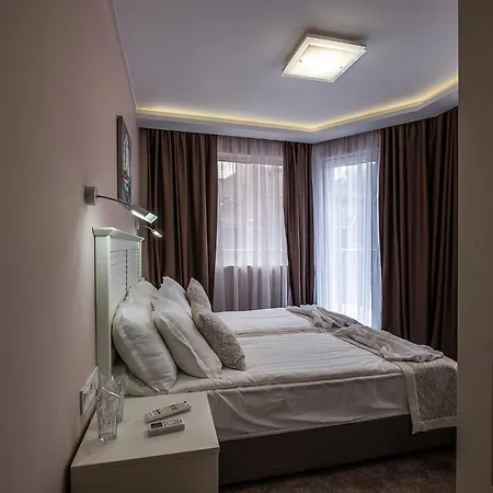 Otel Caro &